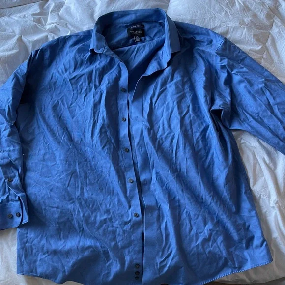Dark blue men’s button up - Picture 4 of 13